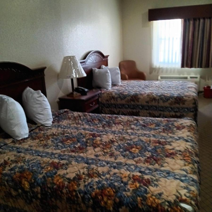 Hiway Inn Express Coalgate Экстерьер фото