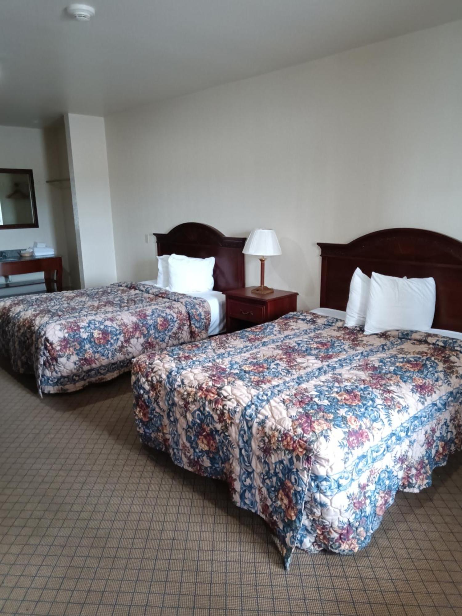 Hiway Inn Express Coalgate Экстерьер фото